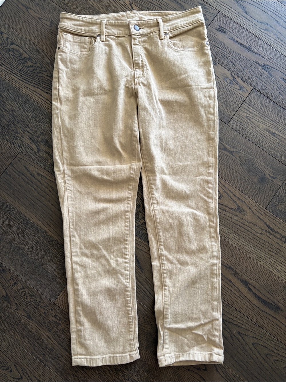 *LIKE NEW* L.L. Bean Women's Cream/Khaki Favourite Fit Jeans (sz 6)